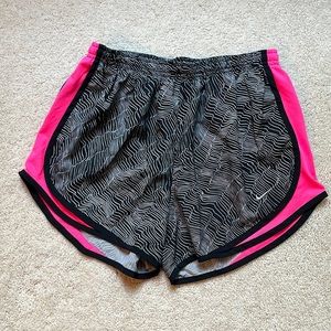 Nike running short
